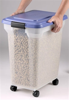 BEWAARCONTAINER LUCHTDICHT TRANSPARANT / BLAUW 45 LTR 46X33,5X50 CM